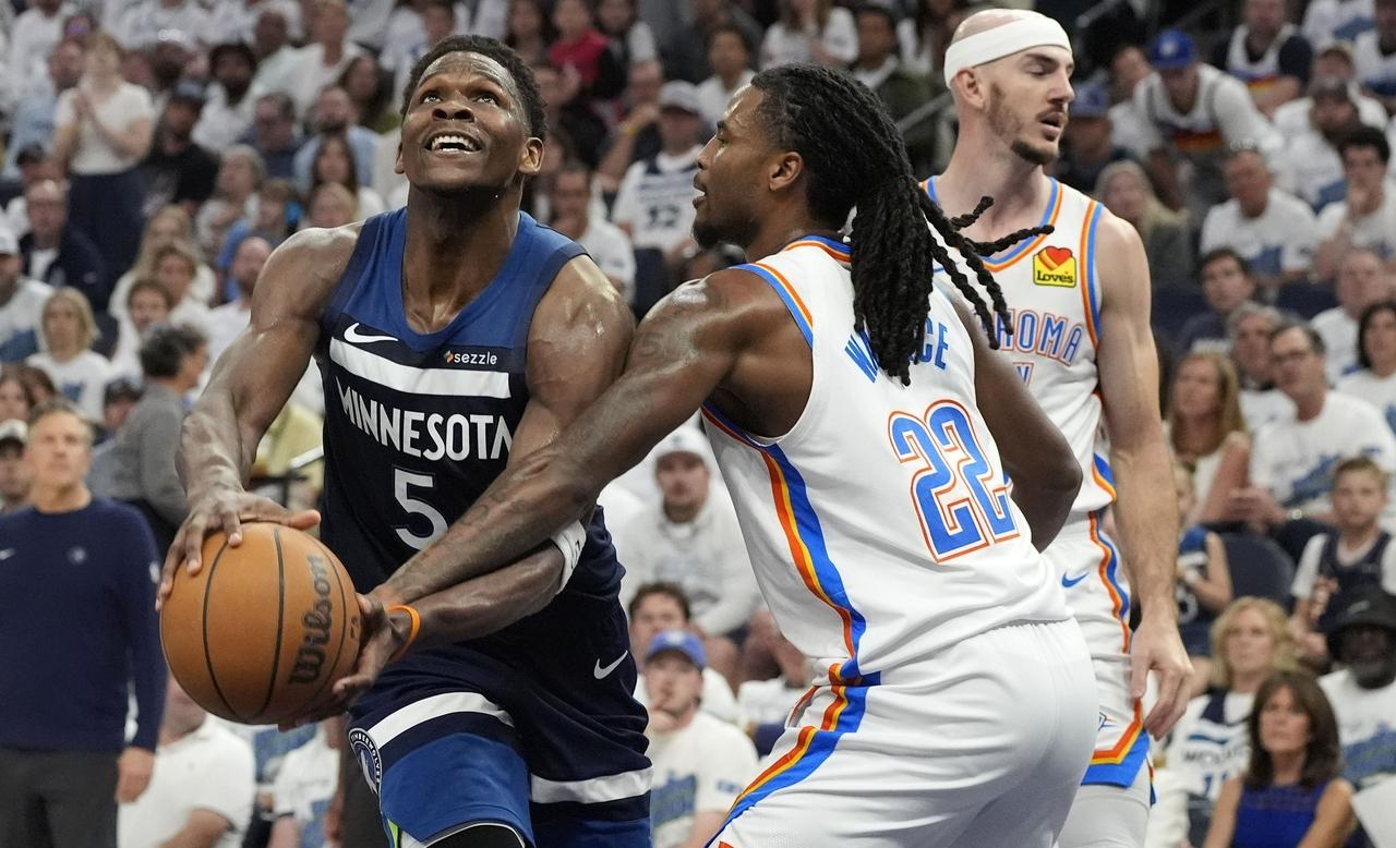 步行者险胜独行侠，王哲林统治全场