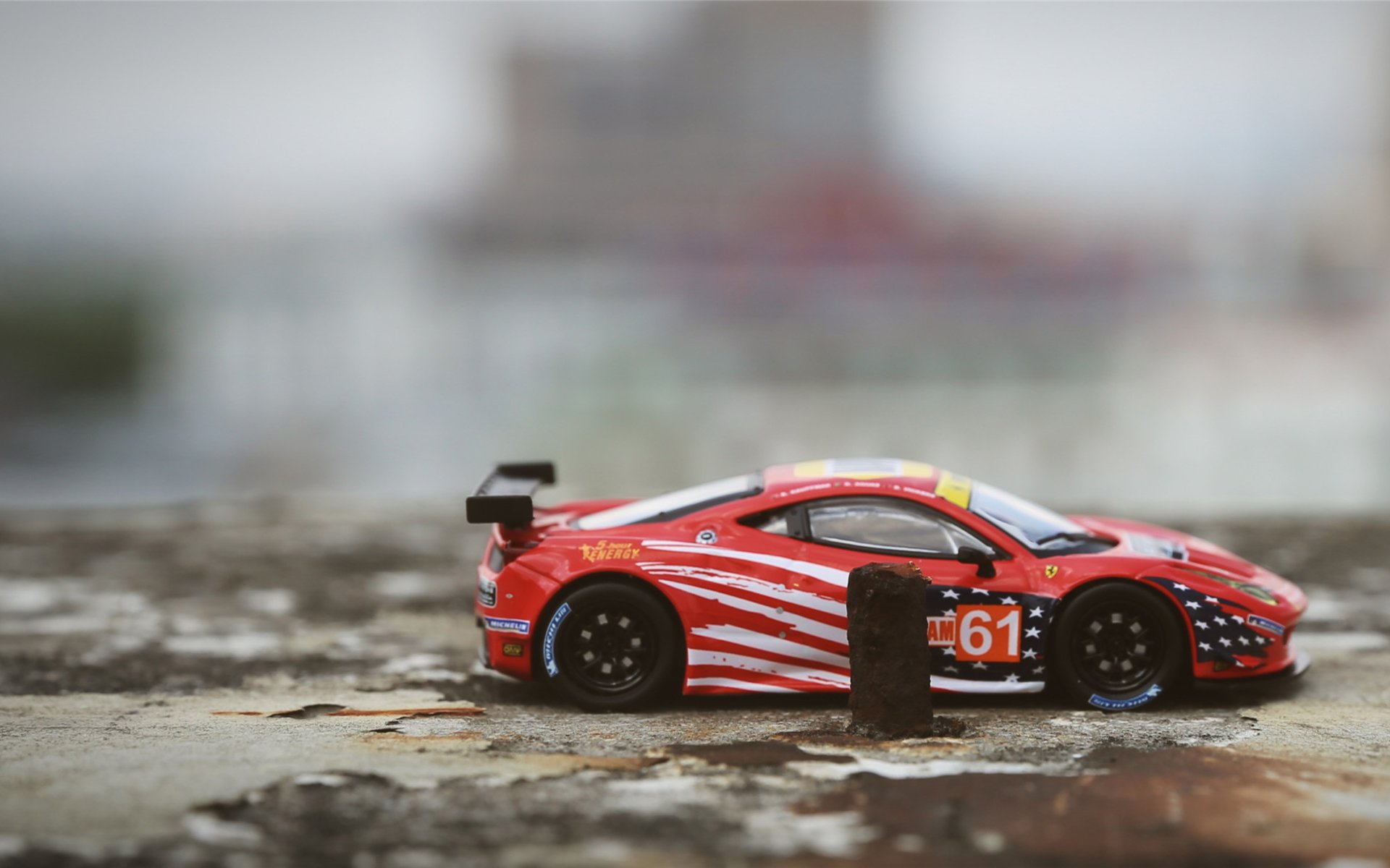 丝绸与战火，当佛罗伦萨的晨光遇见伊拉克的晚霞，萨卡如何用一脚传球缝合两个世界