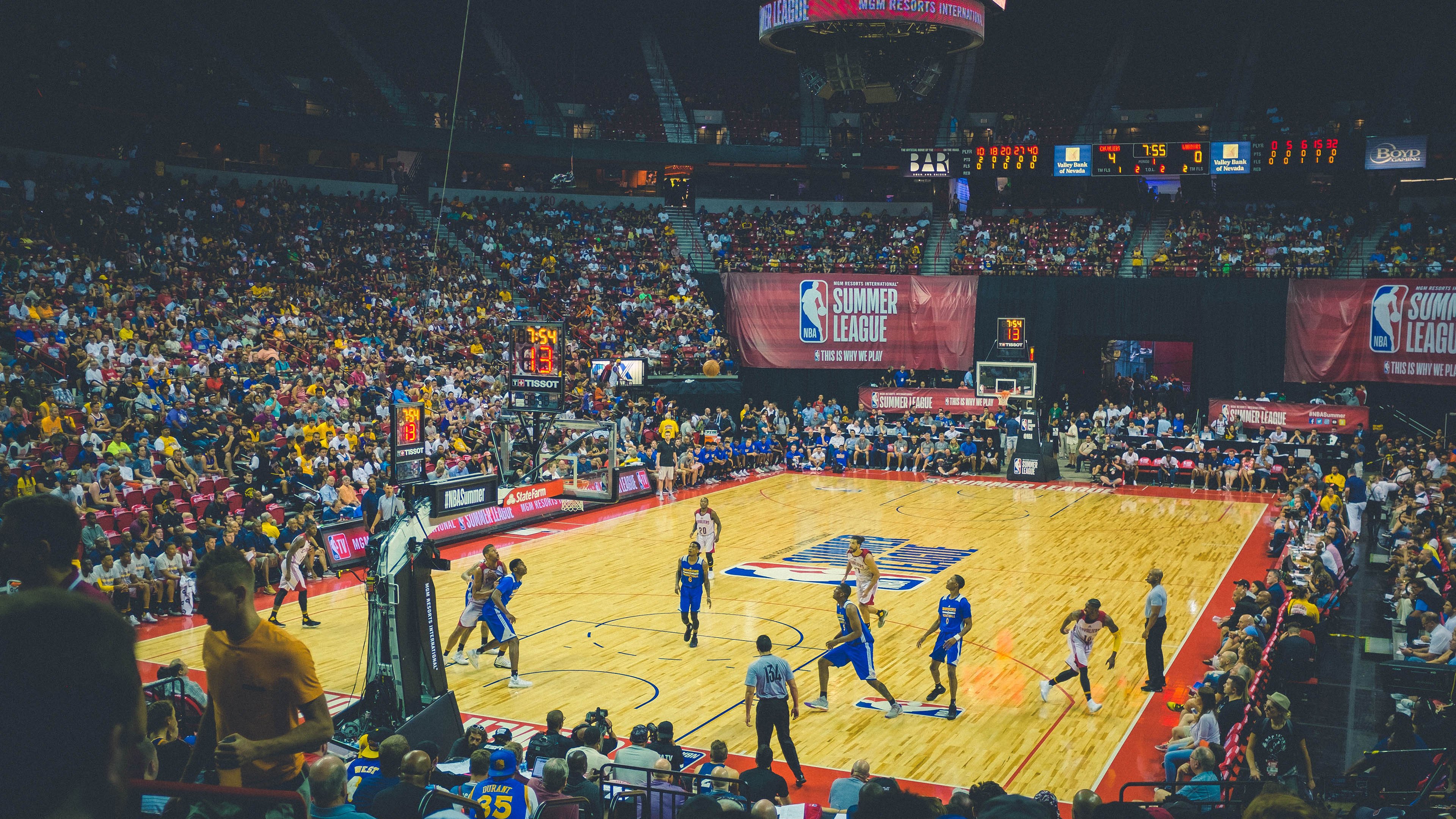 贝蒂斯对阵亚特兰大，莱万的试金石，舞台越大，锋芒越锐